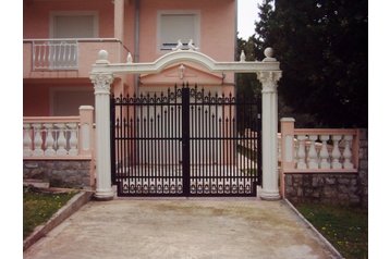 Crna Gora Privát Sutomore, Eksterijer
